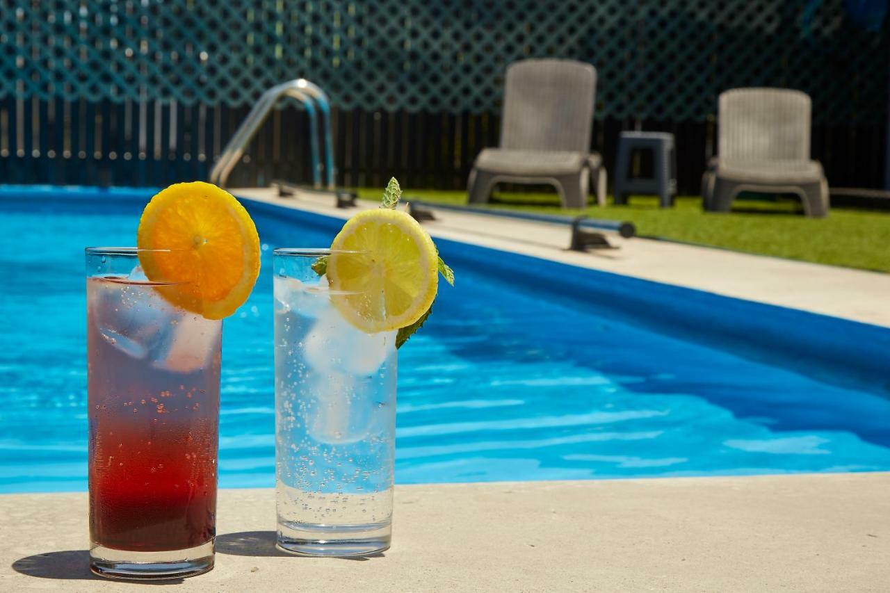 Hotel Torremayor Lyon ซานติอาโก ภายนอก รูปภาพ