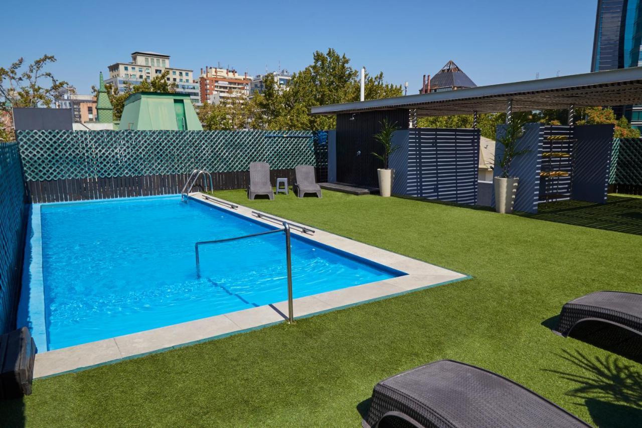 Hotel Torremayor Lyon ซานติอาโก ภายนอก รูปภาพ